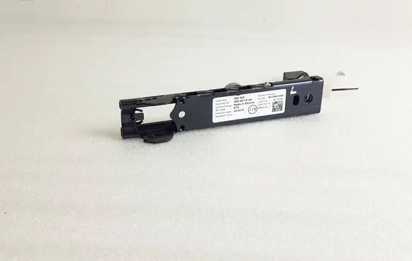 Audi Q2 - Seat belt height adjuster 4M0857819A 627390100H