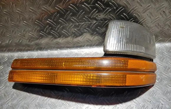 Chrysler Voyager Front indicator light HSG4399713 B00153622 4399713