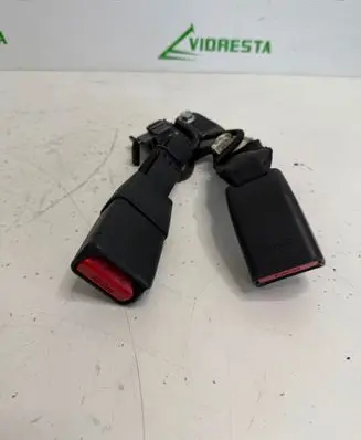 Honda HR-V Middle seatbelt buckle (rear) 
