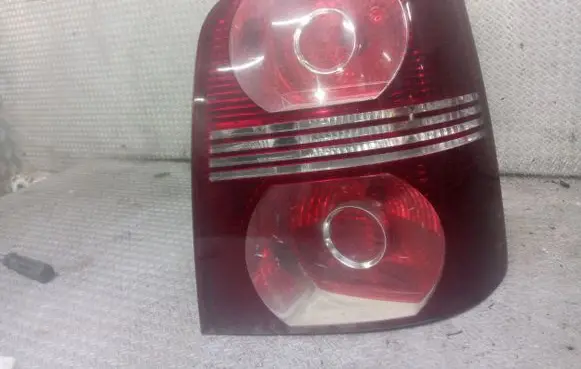 Volkswagen Touran I Rear/tail lights 084411958R