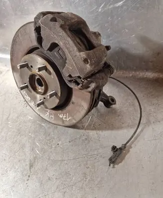 Toyota Avensis T270 Front wheel hub spindle knuckle GFM11