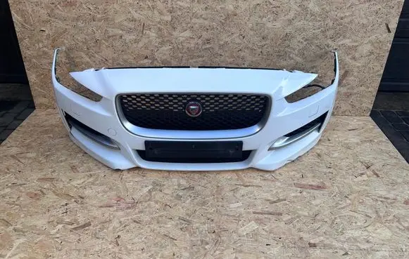 Jaguar XE Front bumper 