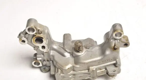 Ford Fiesta Oil pump HX7G-6600-AC