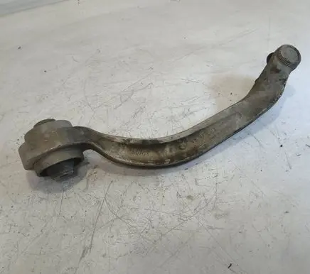 Volkswagen PASSAT B5.5 Front lower control arm/wishbone K1800