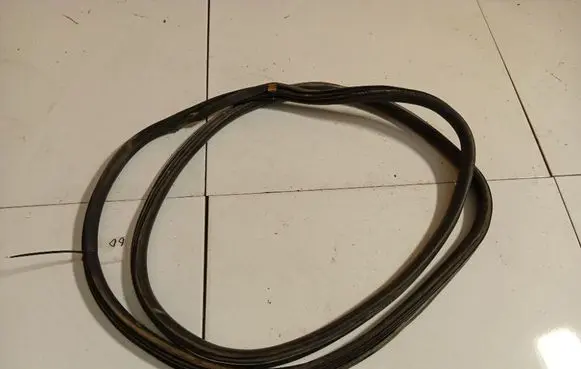 Audi A6 S6 C5 4B Rubber seal front coupe door 