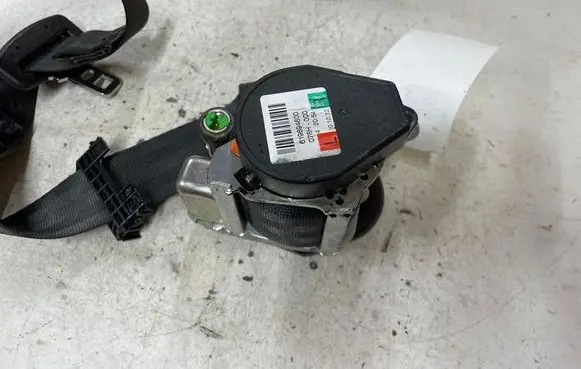 Volvo V40 Rear seatbelt 31292072 619885900 619894600