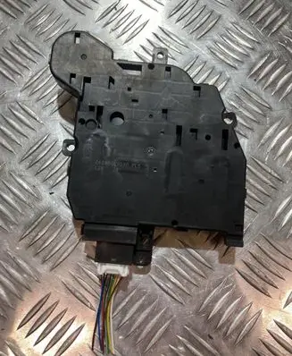 Toyota Yaris XP210 Air conditioning/heating control unit 063800-9090