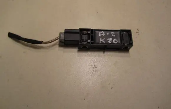 Audi A2 Airbag deployment crash/impact sensor 8Z0959643 281000