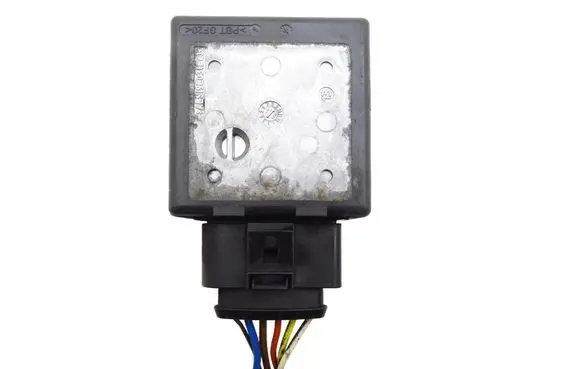 Audi A3 S3 8V Fuel injection control unit/module 5Q0906121M
