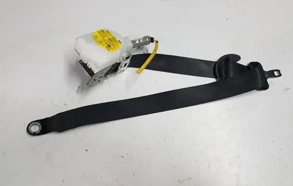 Toyota Avensis T270 Front seatbelt 