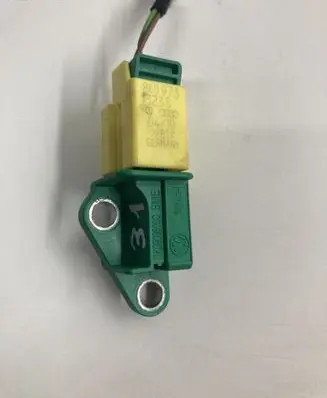 Audi A4 S4 B8 8K Airbag deployment crash/impact sensor 8K0973323S