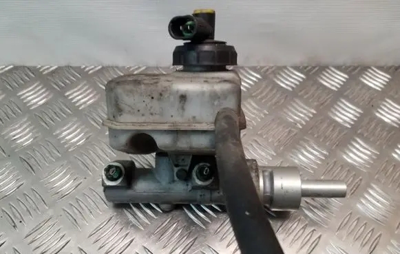 Opel Movano A Master brake cylinder 8200245034C 8200365396D