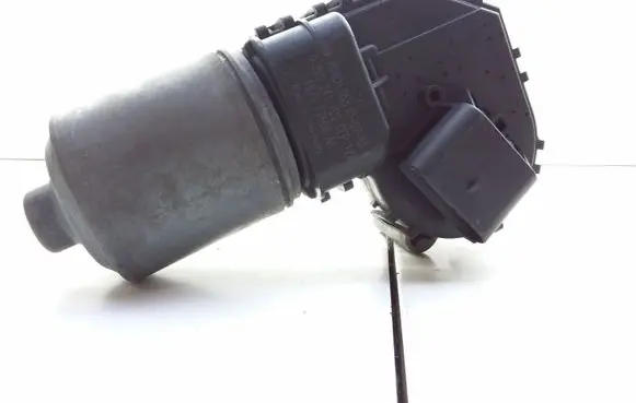 Ford Mondeo Mk III Wiper motor 0390241702 1S7117508AA