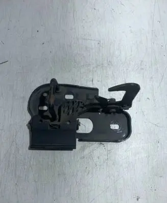 Volkswagen PASSAT B6 Engine bonnet/hood lock/latch loop/hook 3C0823480