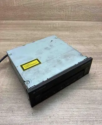 Volkswagen Touran I CD/DVD changer 1T0035110