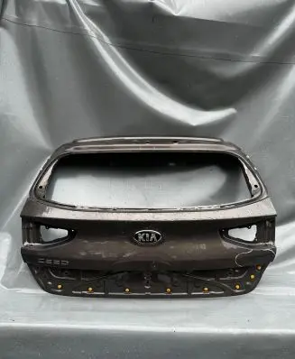 KIA Ceed Tailgate/trunk/boot lid