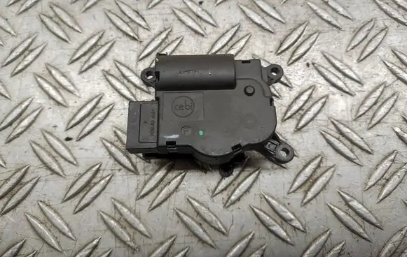 Fiat 500X Air flap motor/actuator A21102000 3093893 POTU15