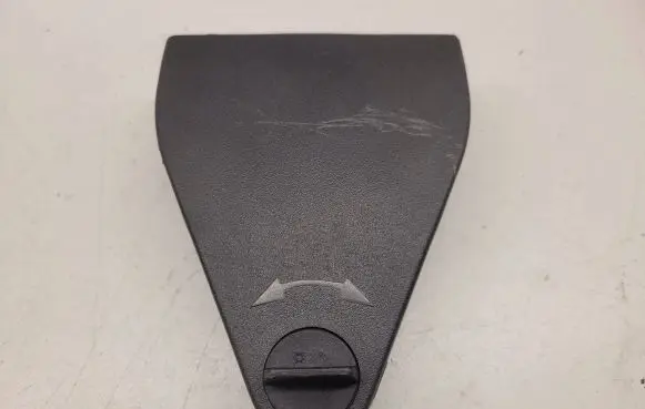 Audi A6 S6 C6 4F Hazard Warning Triangle Mounting Bracket 8E5860285