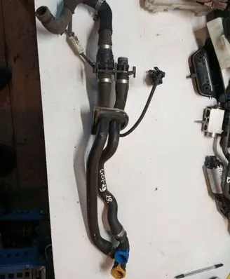 Volvo XC60 Engine coolant pipe/hose 31338213