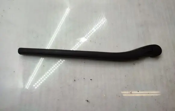 BMW 5 F10 F11 Rear wiper blade arm 7066175