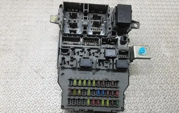 Honda Accord Fuse module