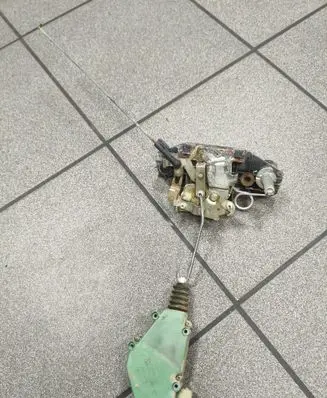 Volkswagen Transporter - Caravelle T4 Central locking motor 701959783 701829239