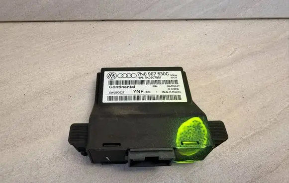 Volkswagen Jetta VI Gateway control module 7N0907530C
