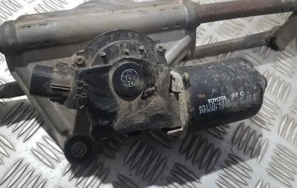 Toyota RAV 4 (XA20) Wiper motor 8511042110