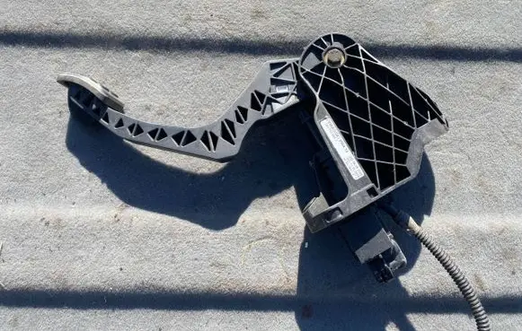 Volkswagen Golf Cross Clutch pedal 1Q1721059J 97001831273