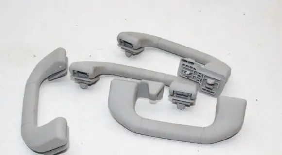 Mercedes-Benz E W212 A set of handles for the ceiling 