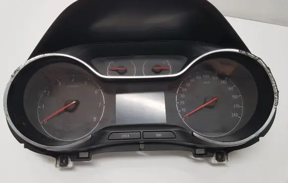 Opel Crossland X Speedometer (instrument cluster) 9828207880 769167680U 769318600U