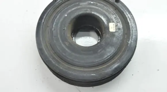 Volkswagen Golf VII Crankshaft pulley