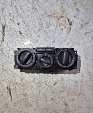 Volkswagen Transporter - Caravelle T5 Climate control unit 7H0820045AM 4330550