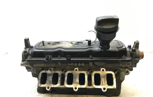 Volkswagen PASSAT B5.5 Engine head 059103469K 059103470H