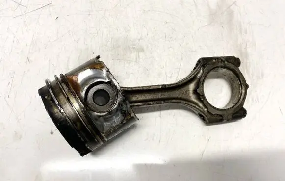 Toyota Corolla Verso AR10 Piston with connecting rod 6FB 08765