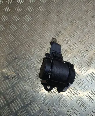 Middle seatbelt (rear)