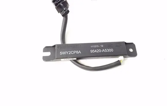 Hyundai Santa Fe Aerial antenna amplifier 95420A5300