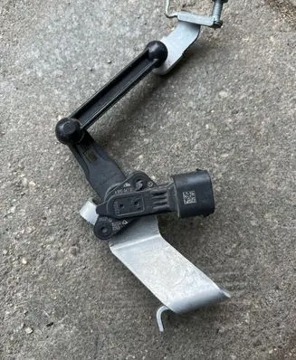 BMW X5 G05 Front height sensor lever 6895467