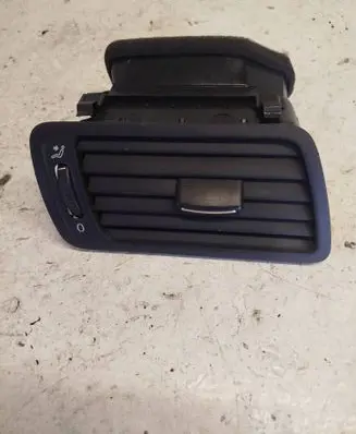 Volkswagen PASSAT B6 Dashboard side air vent grill/cover trim P0108667 T0024375 3C1819702E
