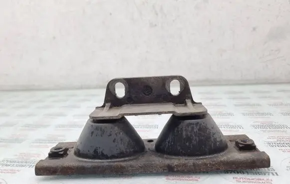 Audi A6 S6 C6 4F Muffler mount bracket/holder 4F0253099