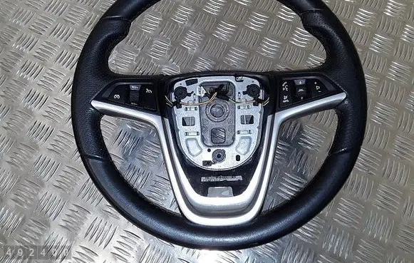 Opel Astra J Steering wheel 13351022