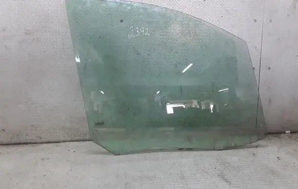 Citroen C8 Front door window glass four-door