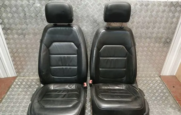 Seat set