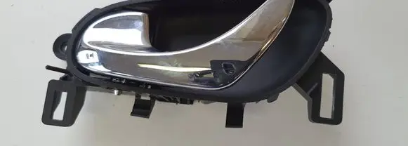 Nissan Pulsar Front door interior handle