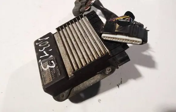 Toyota Corolla E120 E130 Fuel injection control unit/module 8987120050