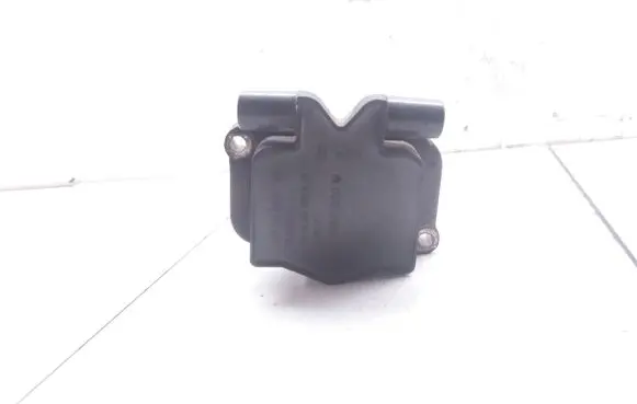 High voltage ignition coil