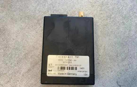 Land Rover Range Rover Sport L320 Air suspension control unit module (rear) 8H52-18D540