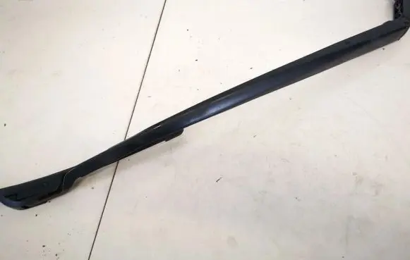 Toyota Verso Front wiper blade arm