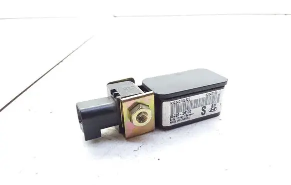 Hyundai Santa Fe Airbag deployment crash/impact sensor 32040101 9592026100