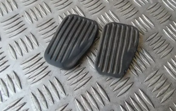 Volvo S60 Brake pedal 3546021